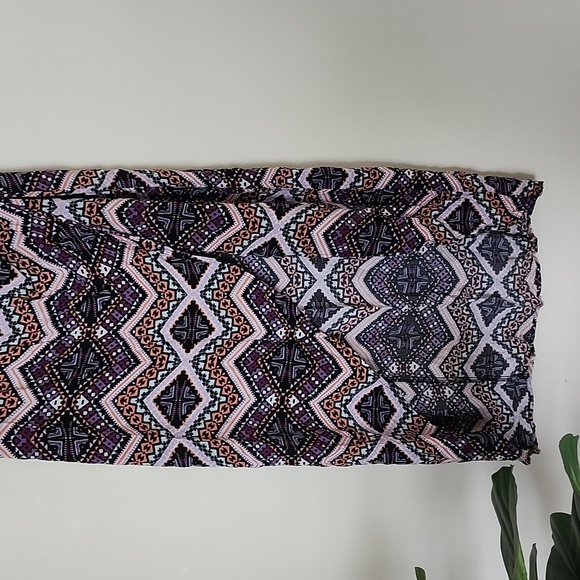 Express multicolor ruched tulip hem midi maxi skirt, fun pattern, women's medium - Picture 3 of 11